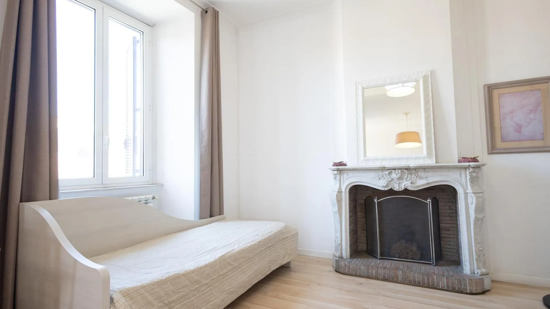 Bed & Breakfast Romerooms Cola Di Rienzo