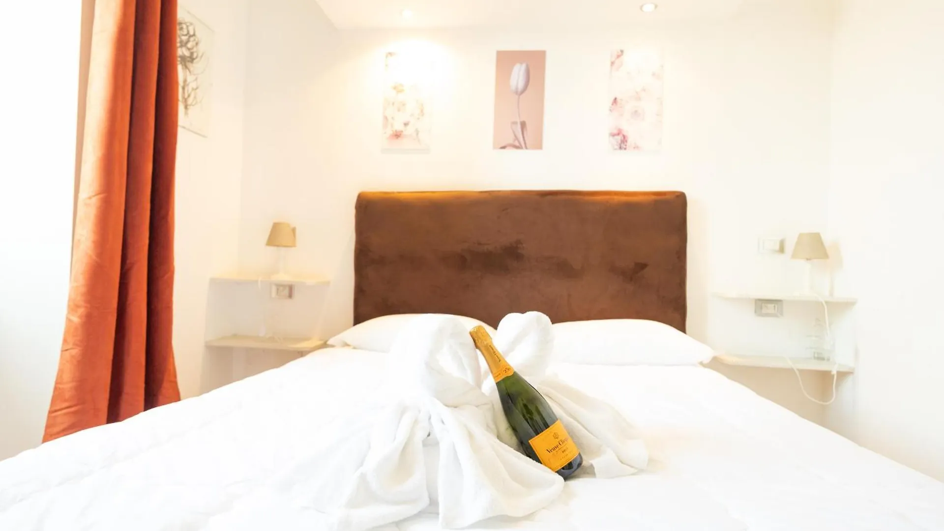Romerooms Cola Di Rienzo Bed & Breakfast Rome